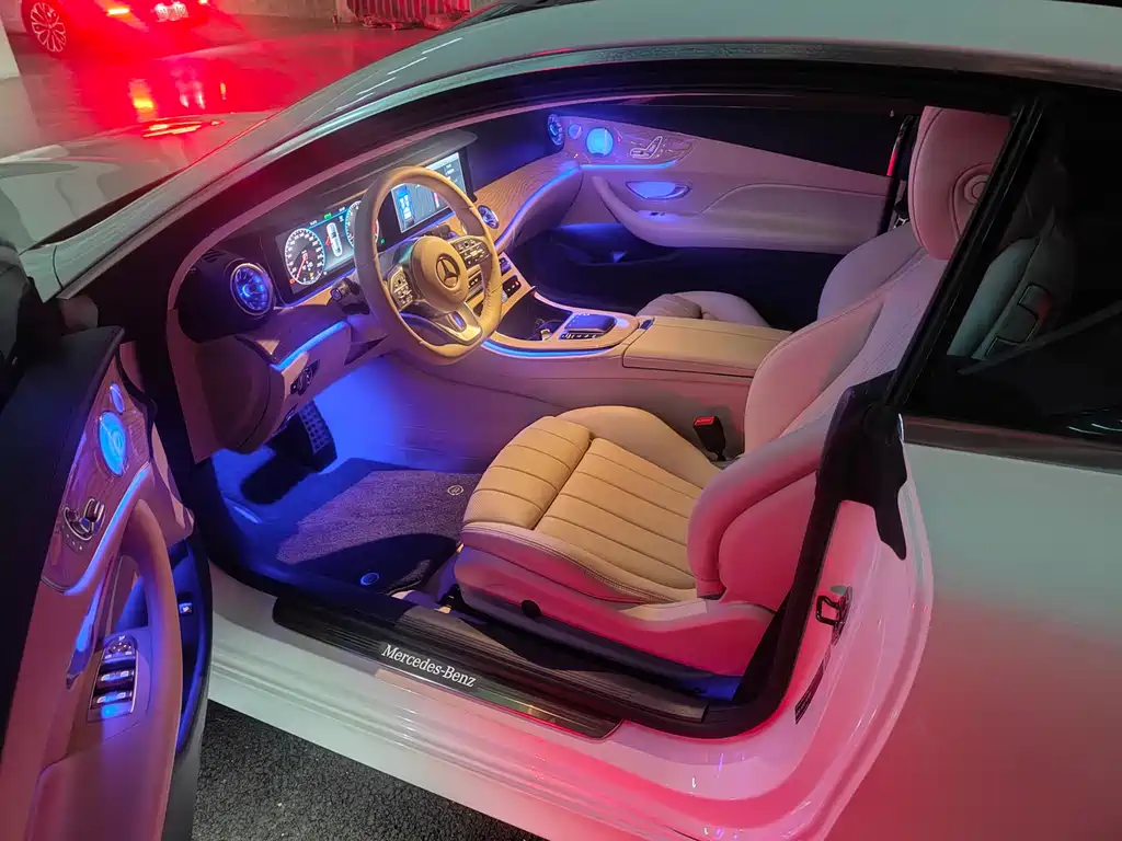 Mercedes-Benz E-Class 2020 — фото 18