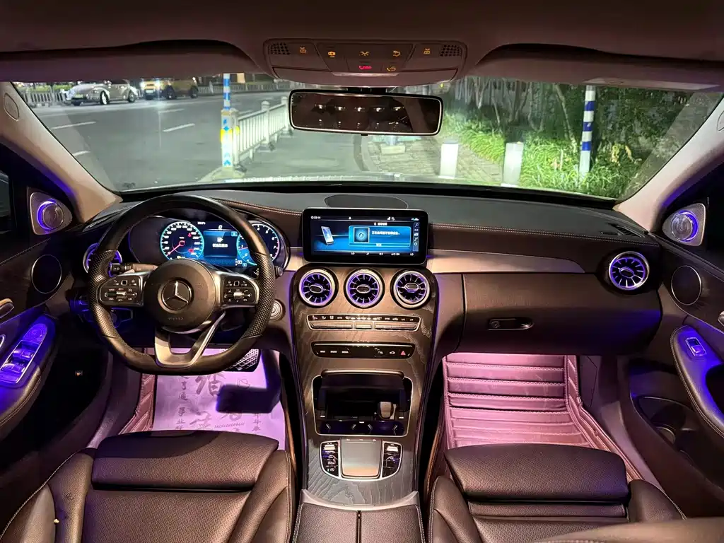 Mercedes-Benz C-Class 2021