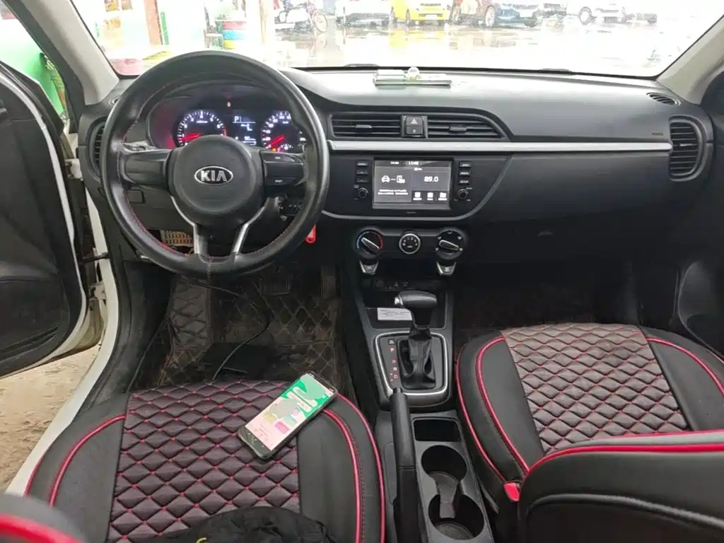 Kia K2 2018 — фото 10