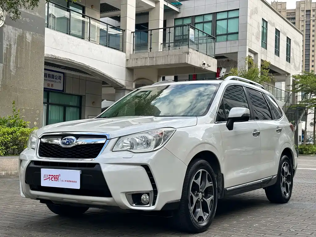 Subaru Forester 2014 — фото 1