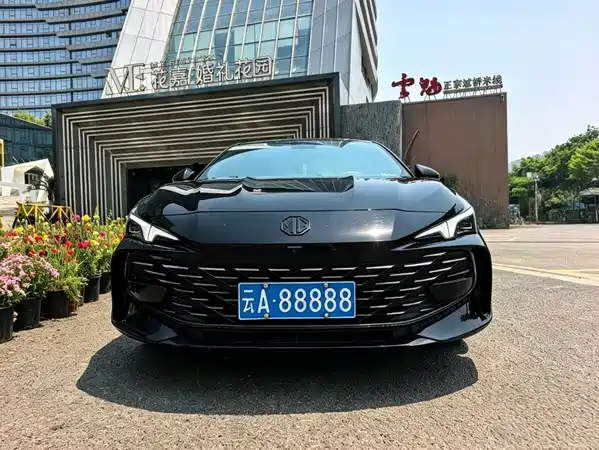 MG MG7 2023