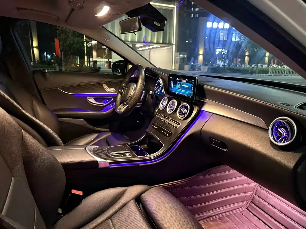 Mercedes-Benz C-Class 2021