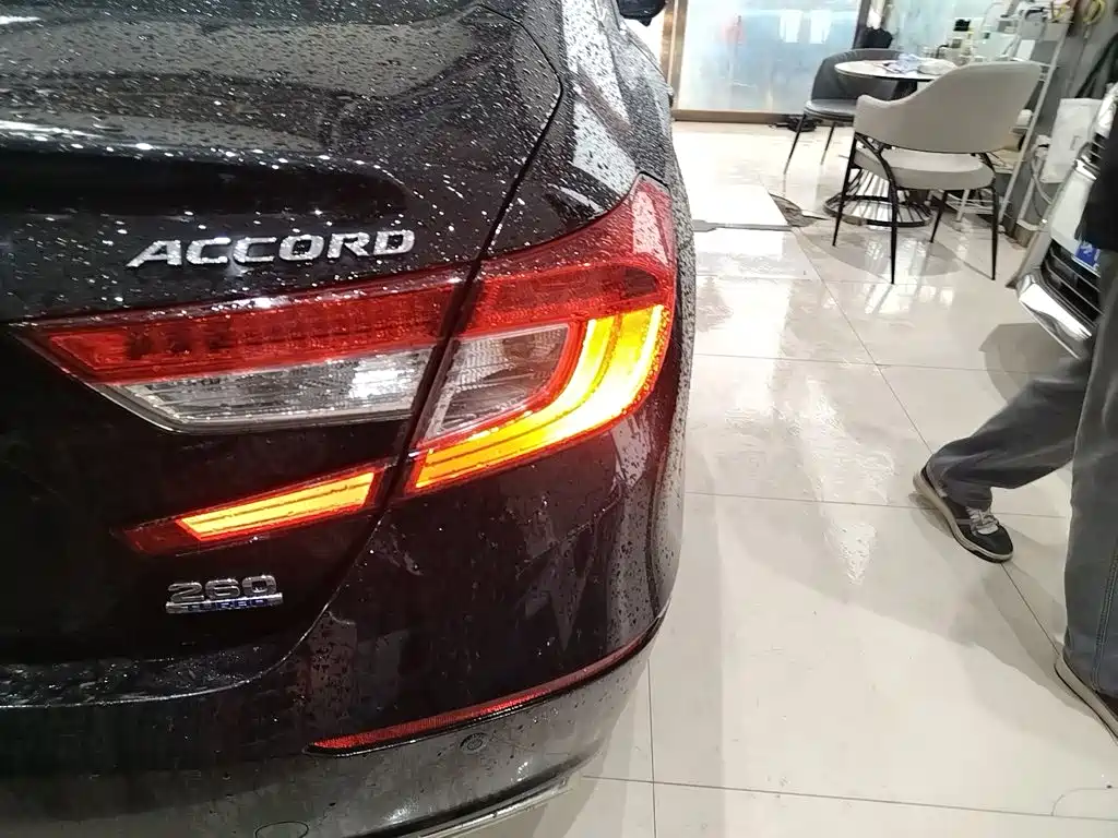Honda Accord 2019 — фото 24