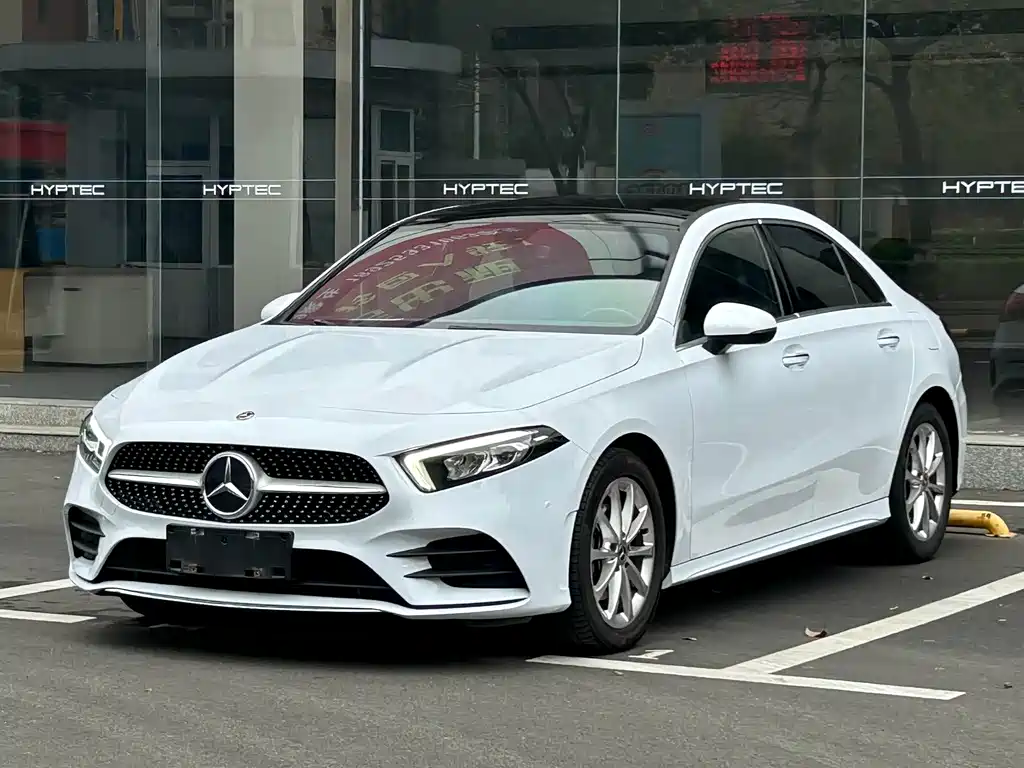 Mercedes-Benz A-Class 2021 — фото 1