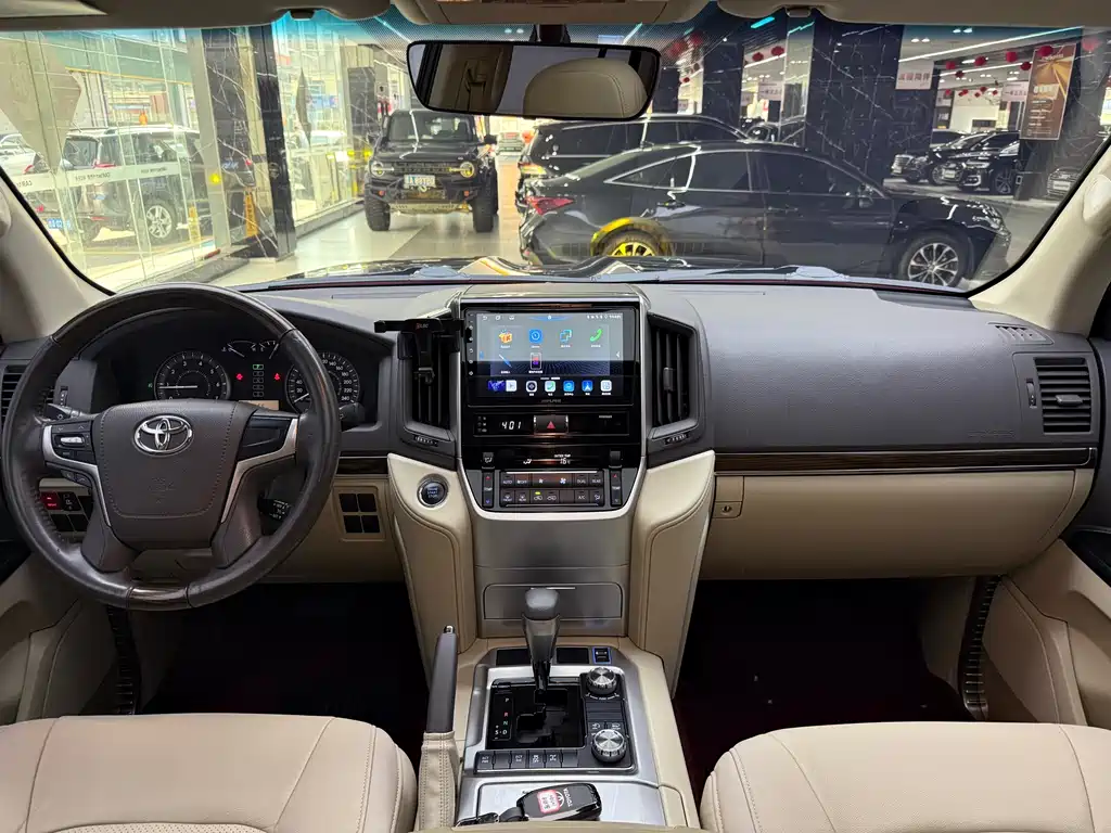 Toyota Land Cruiser 2019 — фото 7