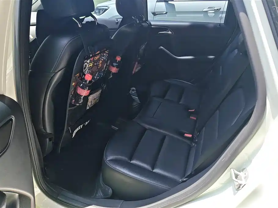 Mercedes-Benz B-Class 2017 — фото 11