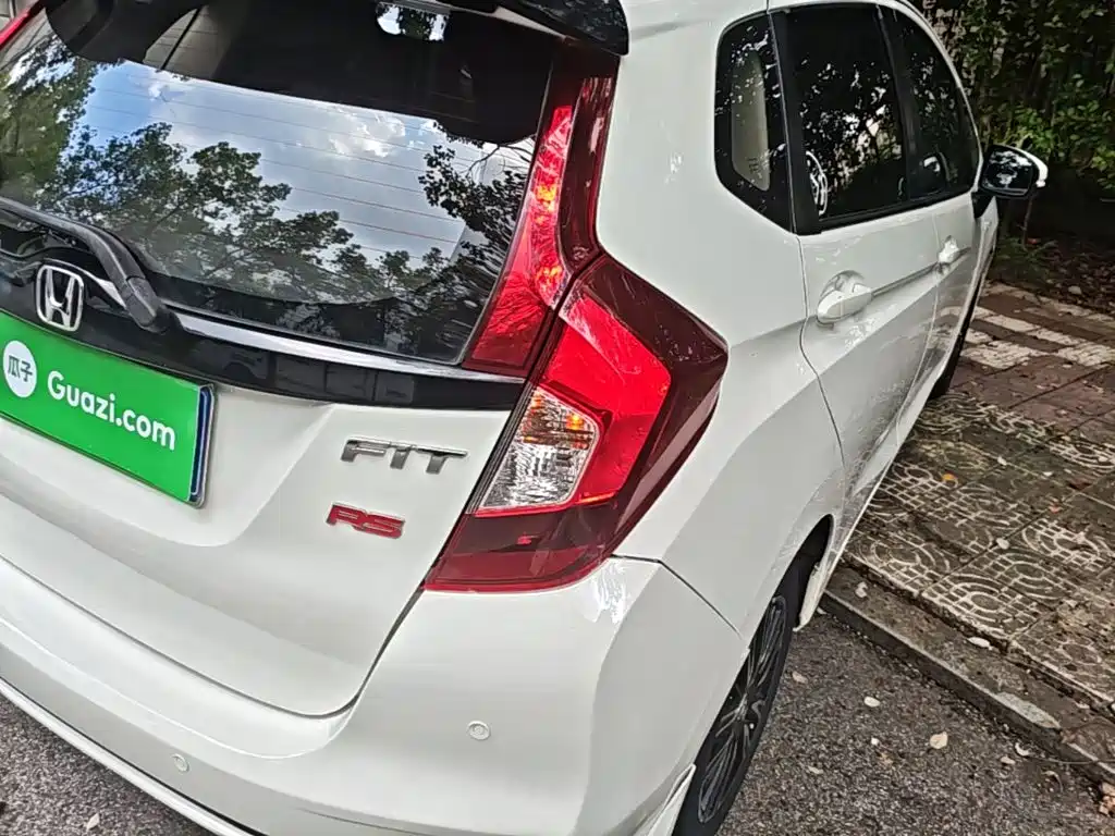 Honda Fit 2018 — фото 8