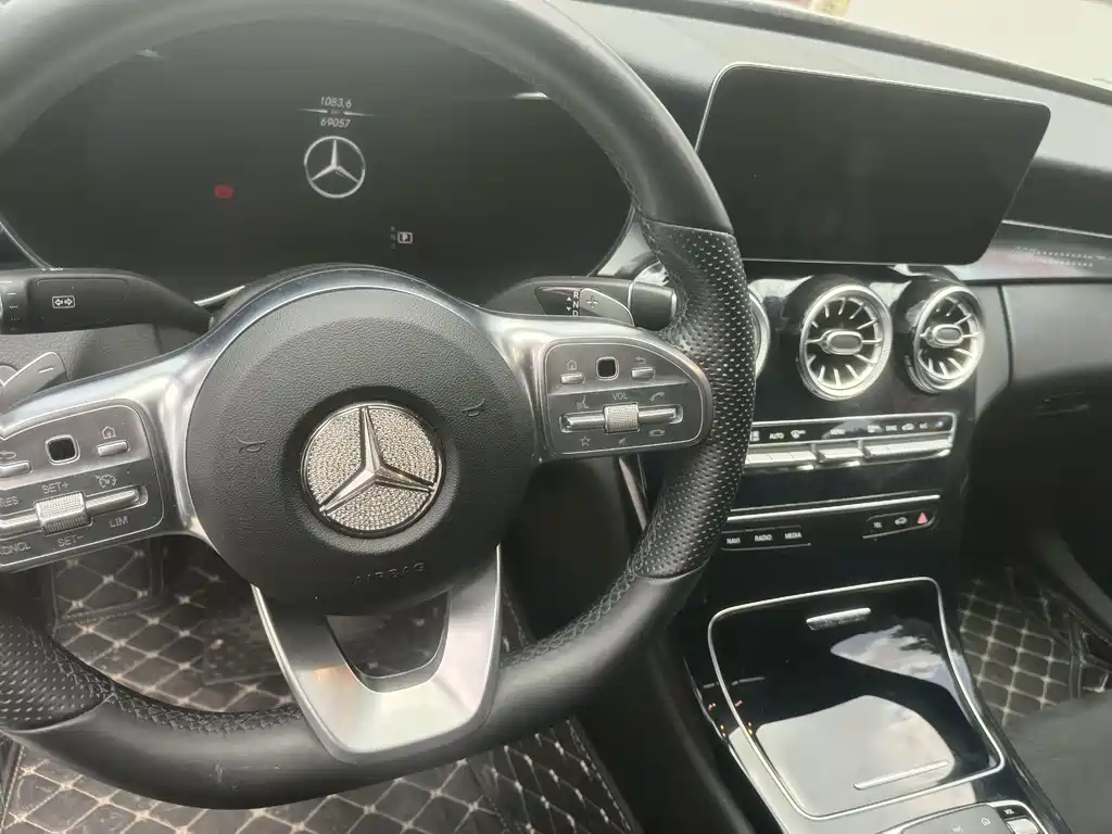 Mercedes-Benz C-Class 2021