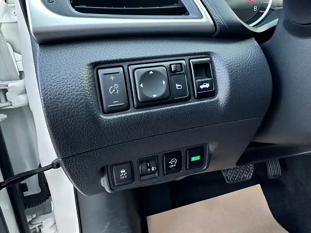 Nissan Sylphy 2023 — фото 14
