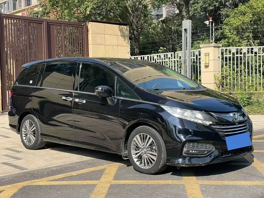 Honda Odyssey 2019 — фото 3