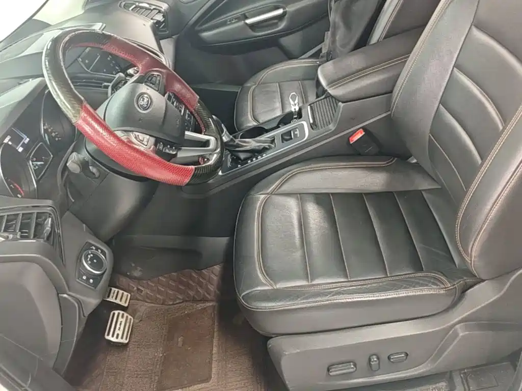 Ford Kuga 2017 — фото 15