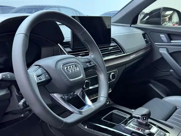 Audi Q5L 2023