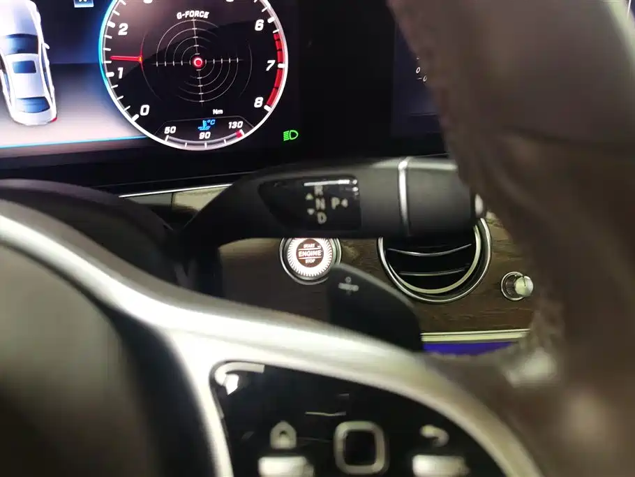 Mercedes-Benz E-Class 2020 — фото 16