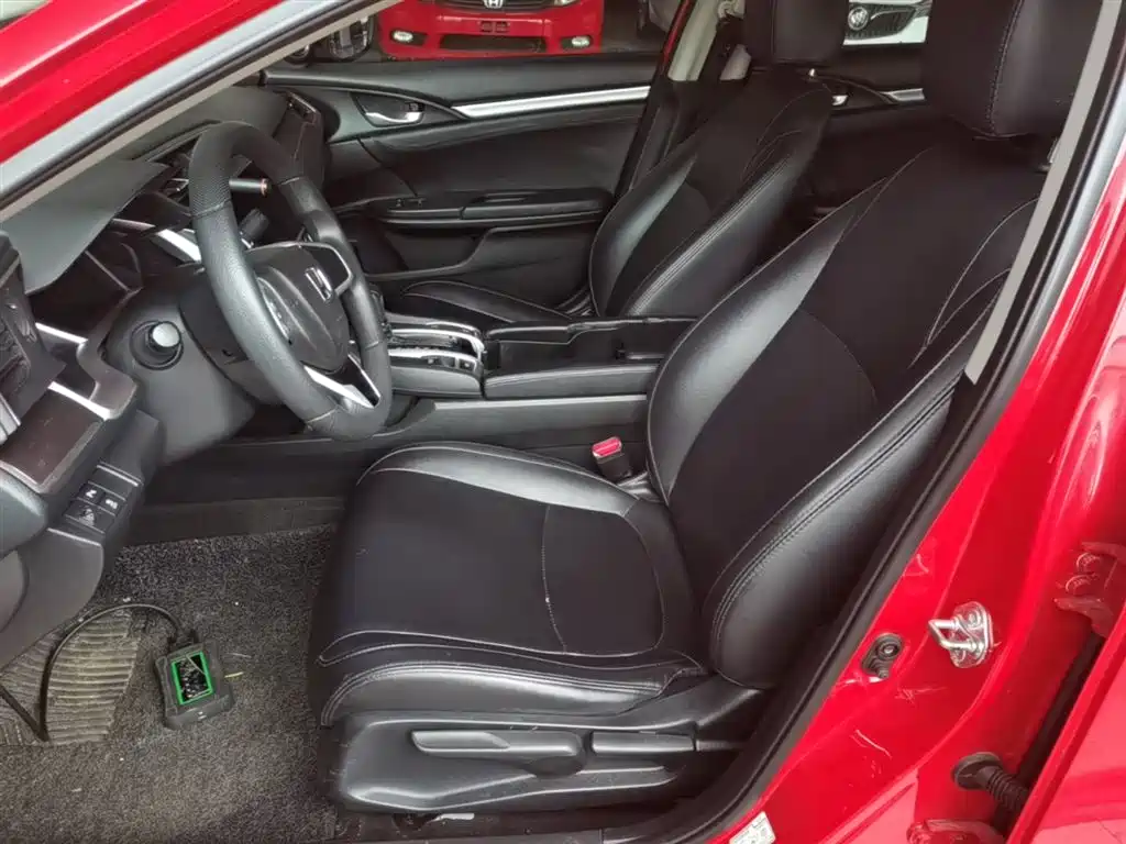 Honda Civic 2018 — фото 15