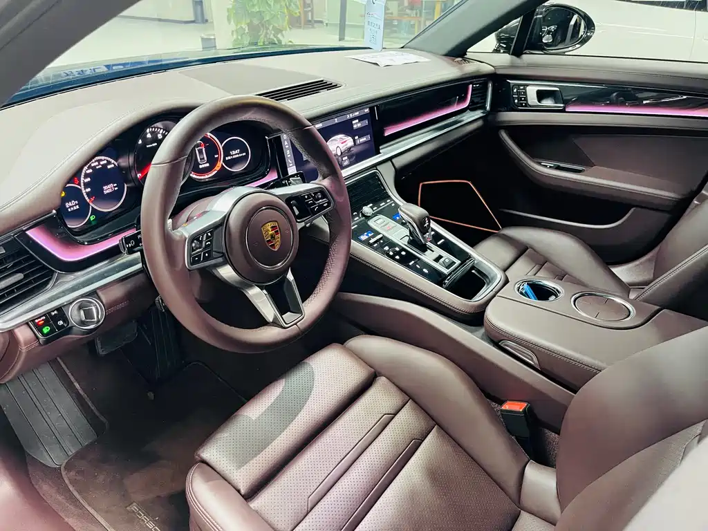 Porsche Panamera 2019 — фото 8