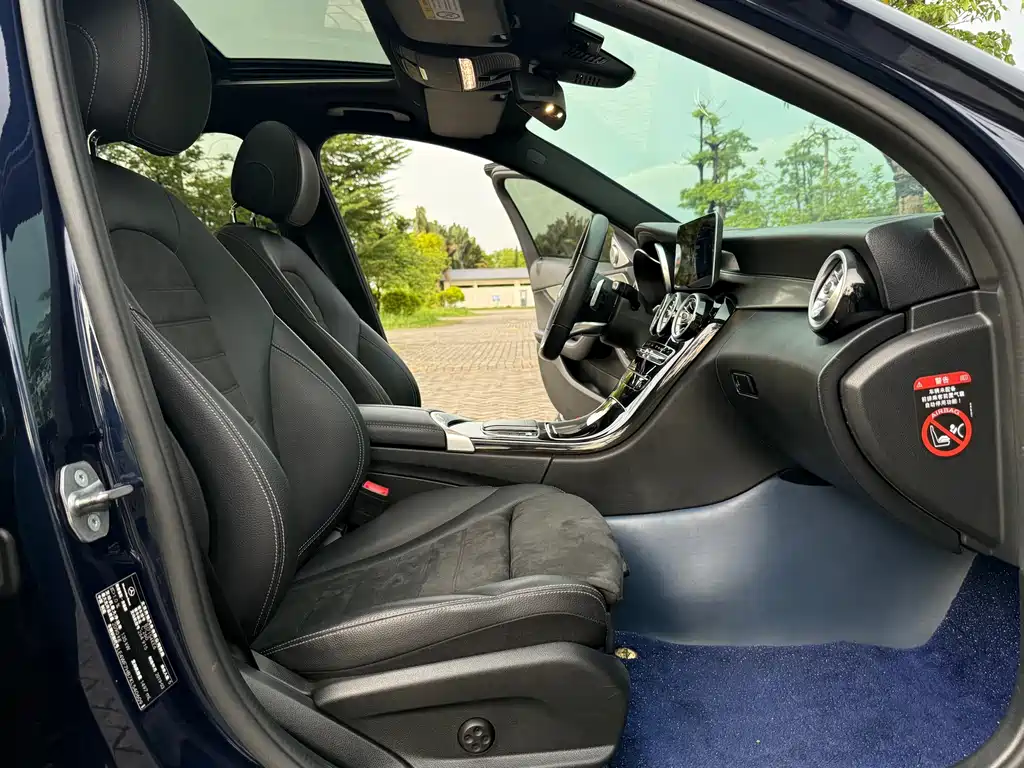 Mercedes-Benz C-Class 2019 — фото 15