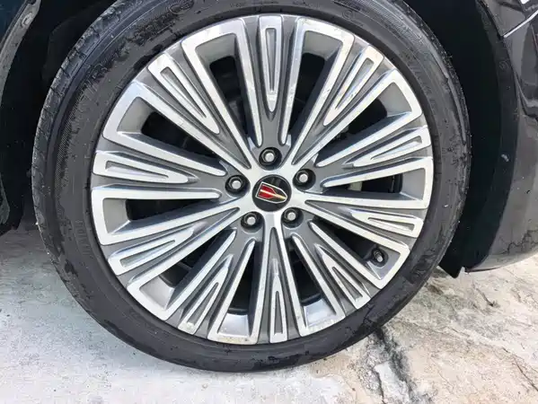 Hongqi H5 2022