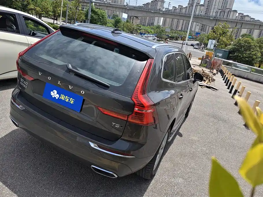Volvo XC60 2020 — фото 3