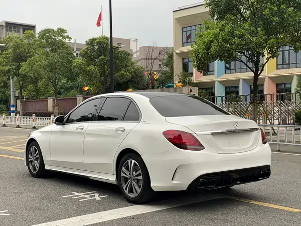 Mercedes-Benz C-Class 2020
