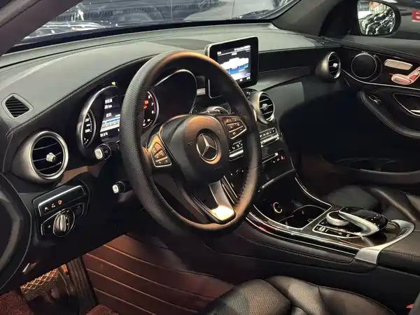 Mercedes-Benz GLC 2018