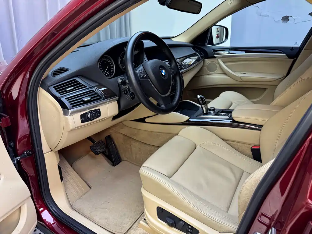 BMW X6 2011 — фото 12