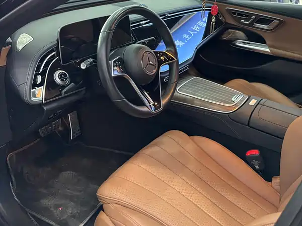 Mercedes-Benz E-Class 2024