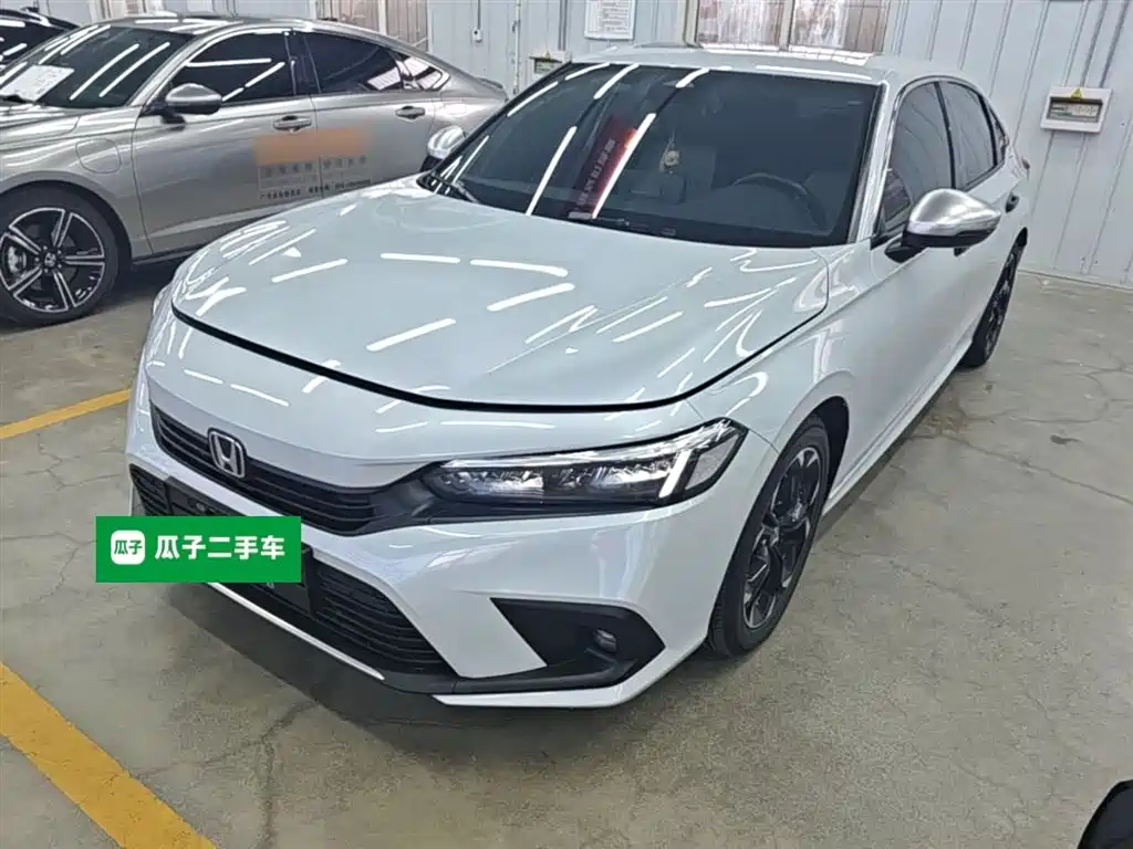 Honda Civic 2023 — фото 1