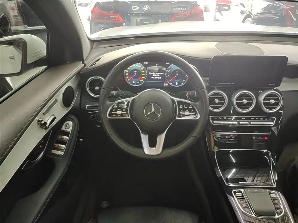 Mercedes-Benz GLC 2022 — фото 11