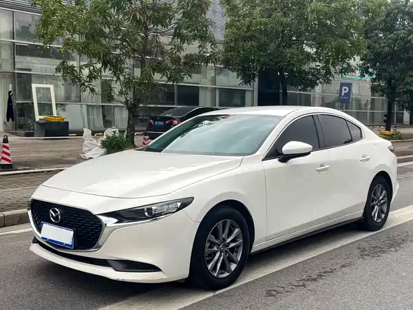 Mazda 3 Axela 2021