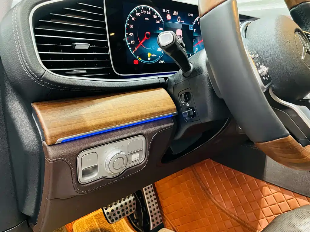 Mercedes-Benz GLS 2023 — фото 12