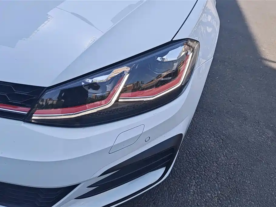 Volkswagen Golf GTI 2018 — фото 5
