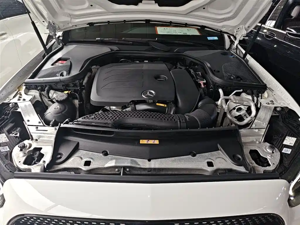 Mercedes-Benz E-Class 2021 — фото 20