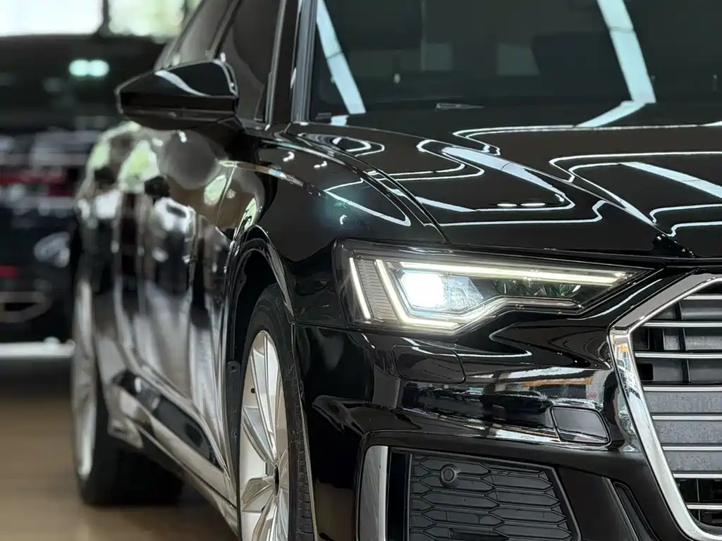 Audi A6L 2022