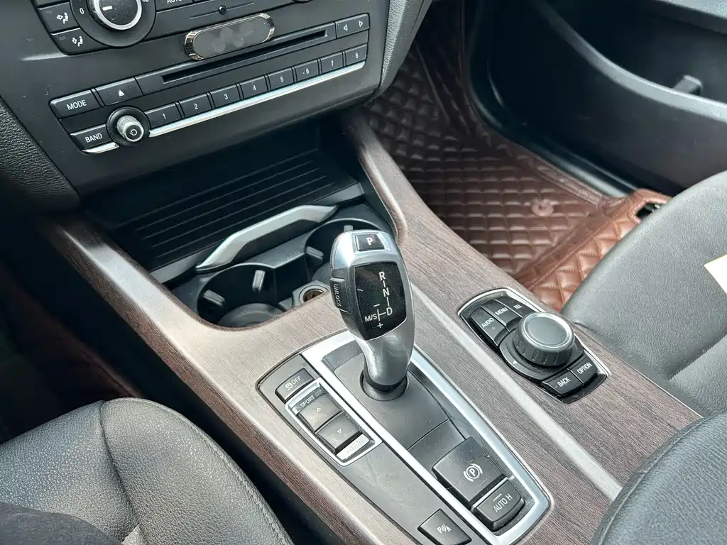 BMW X3 2016 — фото 12