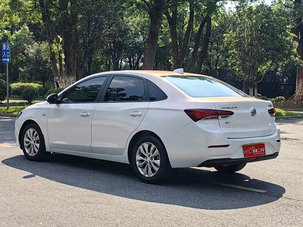 Buick Excelle GT 2018 — фото 11