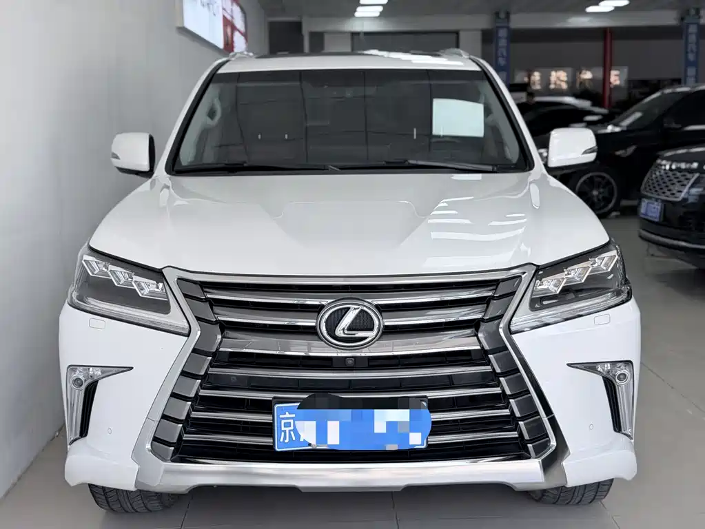Lexus LX 2019 — фото 2
