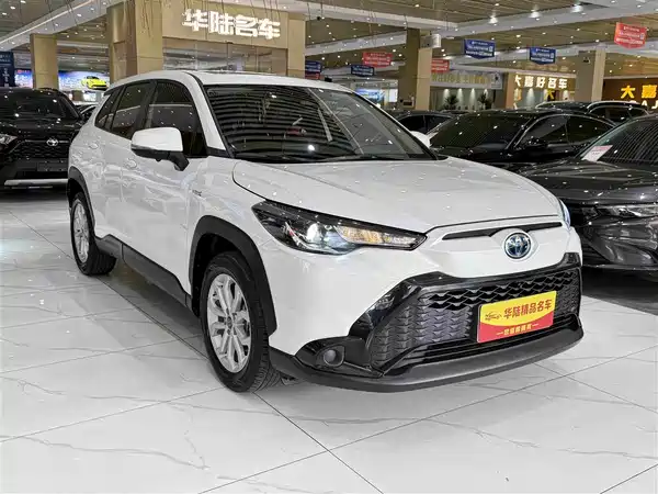 Toyota Frontlander 2024