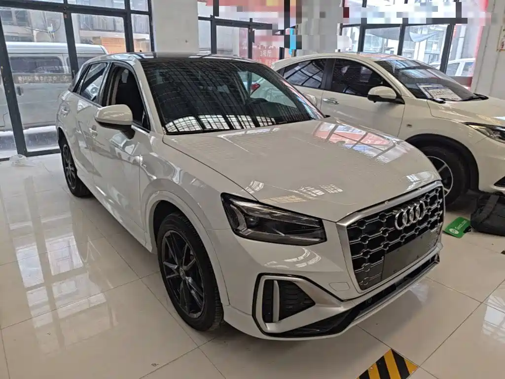 Audi Q2L 2022