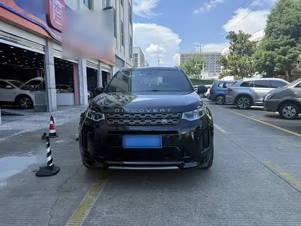 Land Rover Discovery Sport 2021