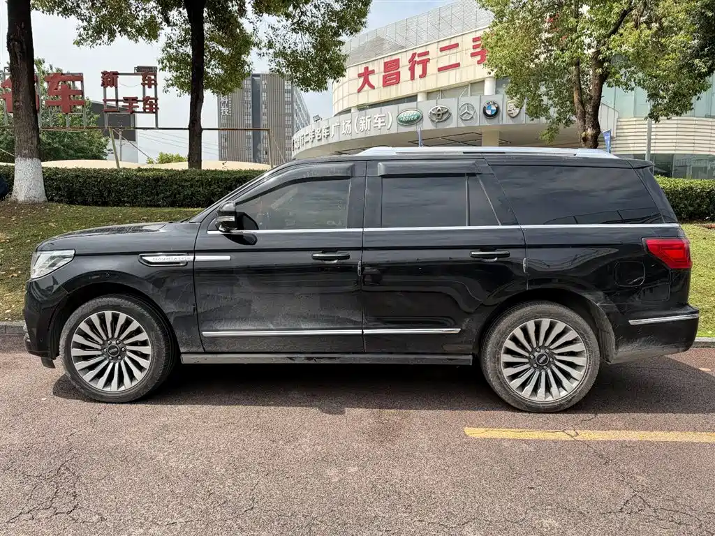 Lincoln Navigator 2021 — фото 3