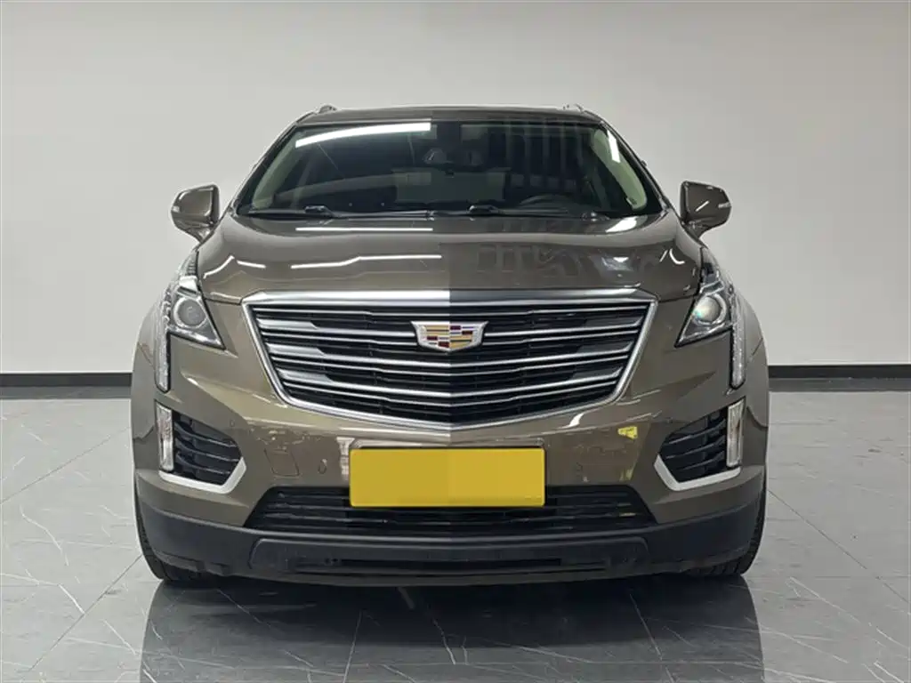 Cadillac XT5 2017 — фото 2