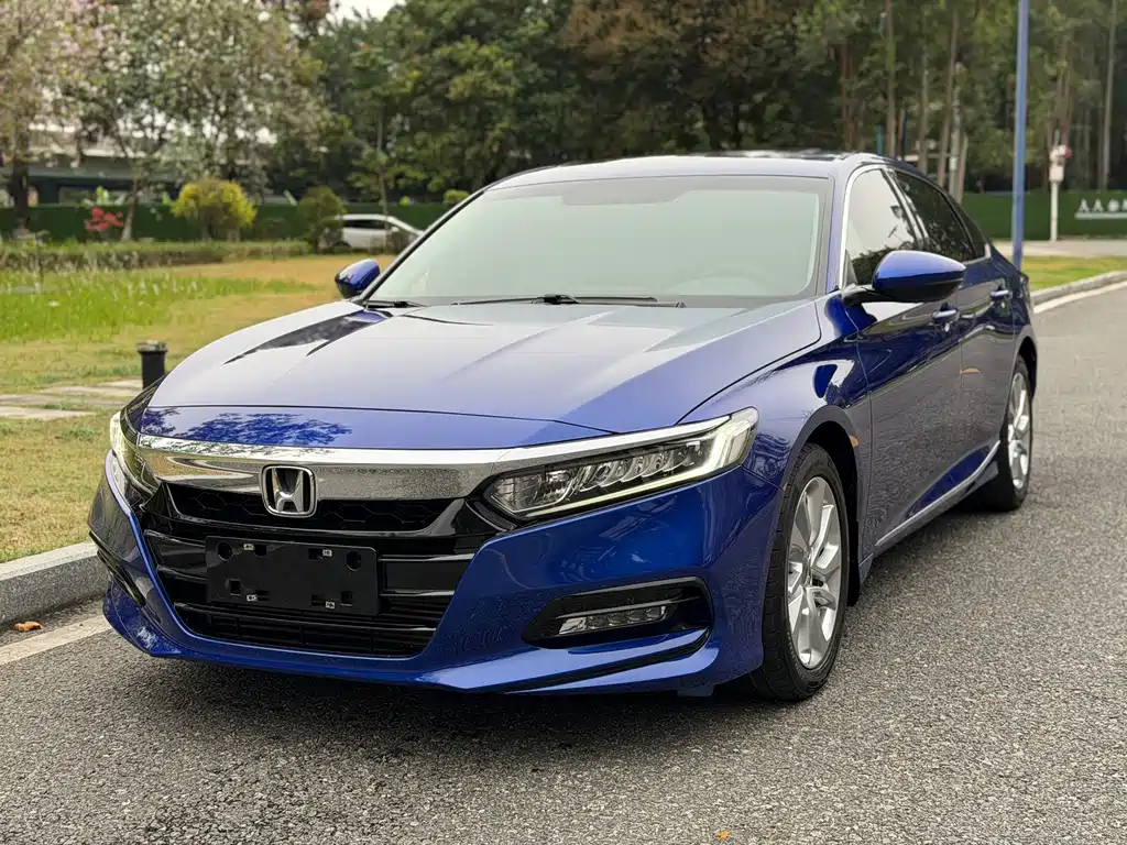 Honda Accord 2019 — фото 1