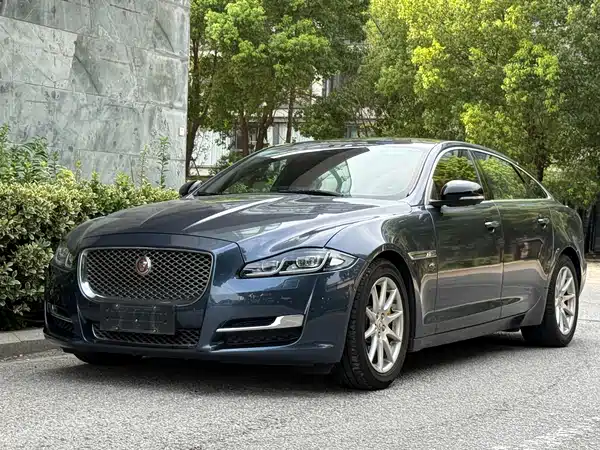 Jaguar XJ 2017