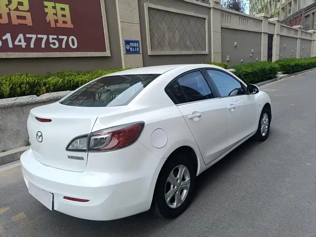 Mazda 3 Xingcheng 2014 — фото 13