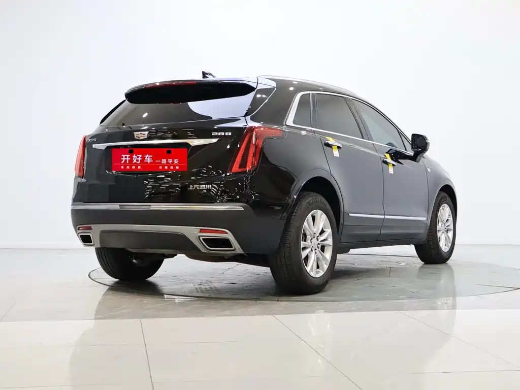 Cadillac XT5 2024 — фото 6