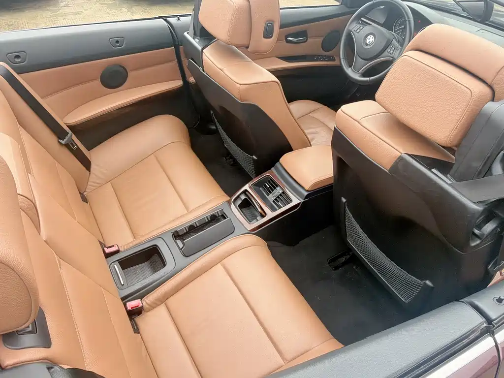 BMW 3 Series 2010 — фото 13