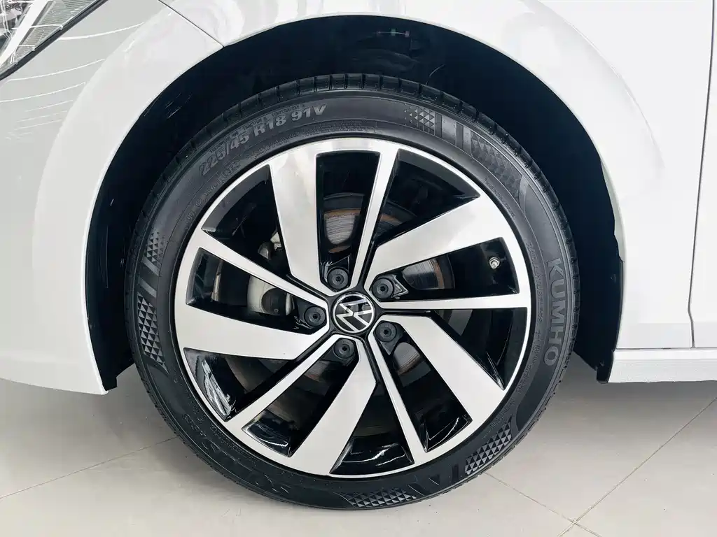 Volkswagen Sagitar 2023