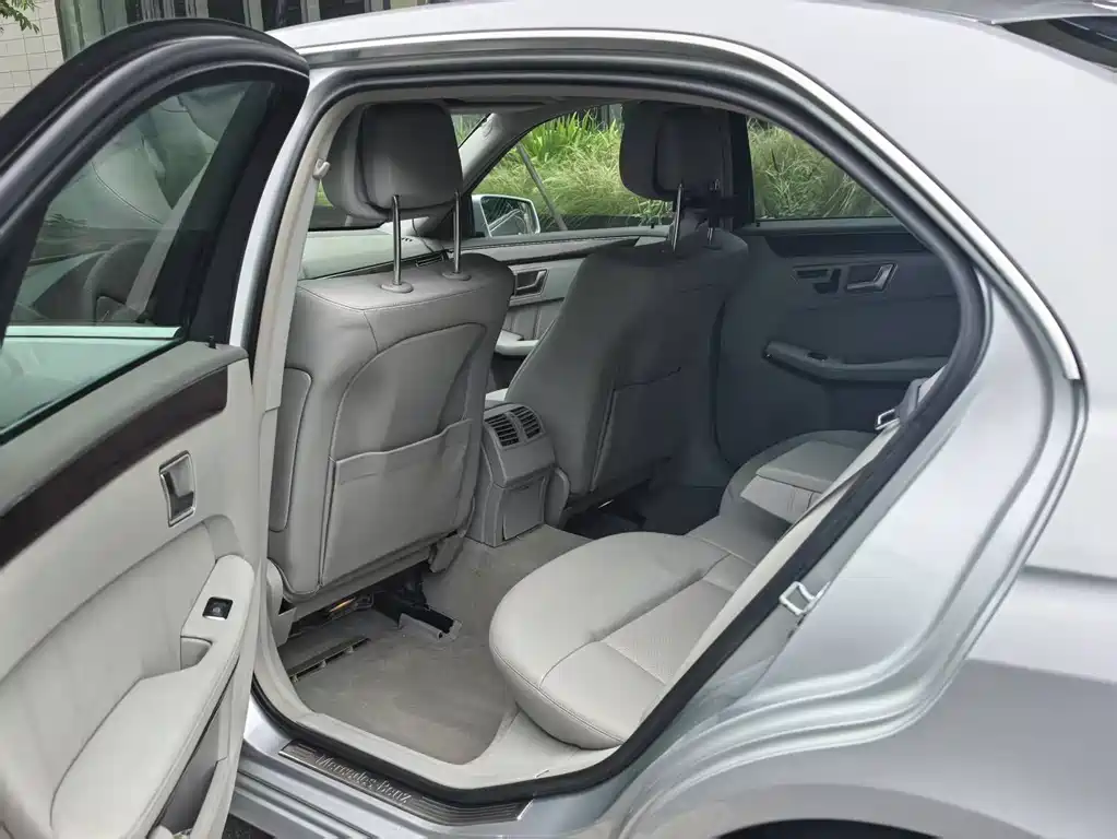 Mercedes-Benz E-Class 2013