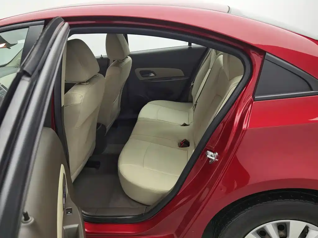 Chevrolet Cruze 2015 — фото 15