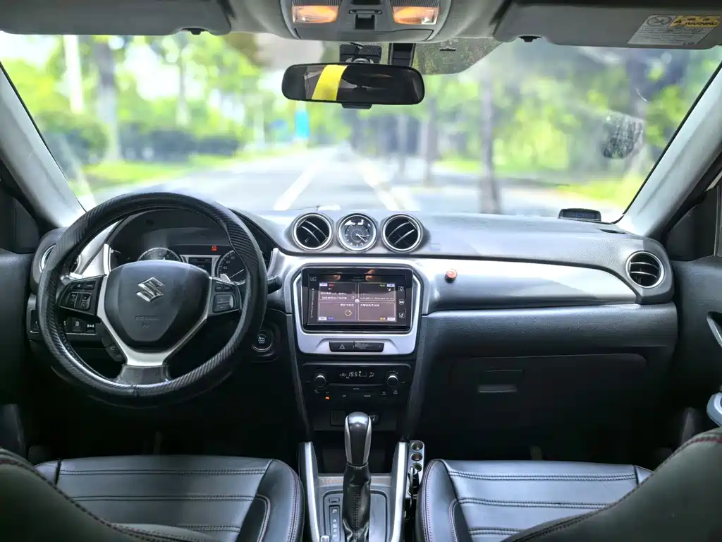 Suzuki Vitara 2016 — фото 15